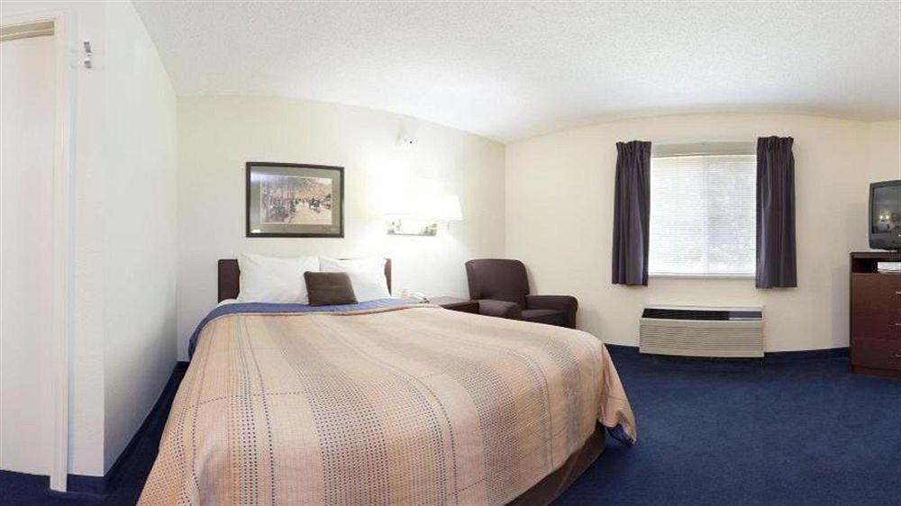 Candlewood Suites Durham - Rtp By Ihg Extérieur photo